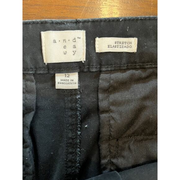 A New Day Women's Black Everyday Short Size 12 Gently Used - Picture 5 of 5